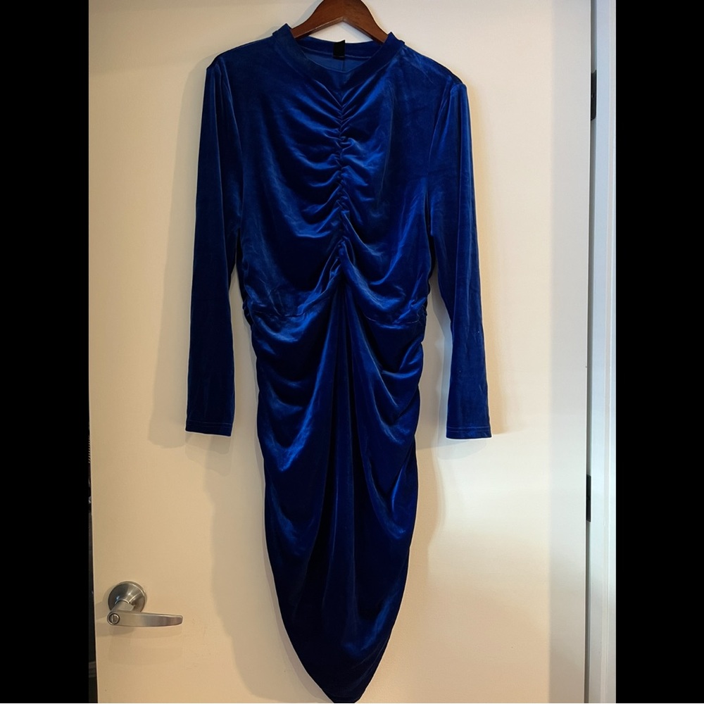 Plus Mock Neck Ruched Velvet Bodycon Dress